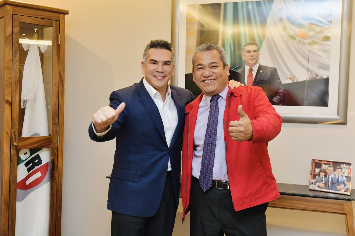 ¡Feliz cumpleaños, <a href="/alitomorenoc/">Alejandro Moreno</a> ! 🎉🎂

Nuestro presidente del <a href="/PRI_Nacional/">PRI</a>  un líder ejemplar, comprometido con nuestro partido y nuestro país. Que este día, esté lleno de alegría y que sigas inspirando a muchos con tu liderazgo. ¡Un abrazo!