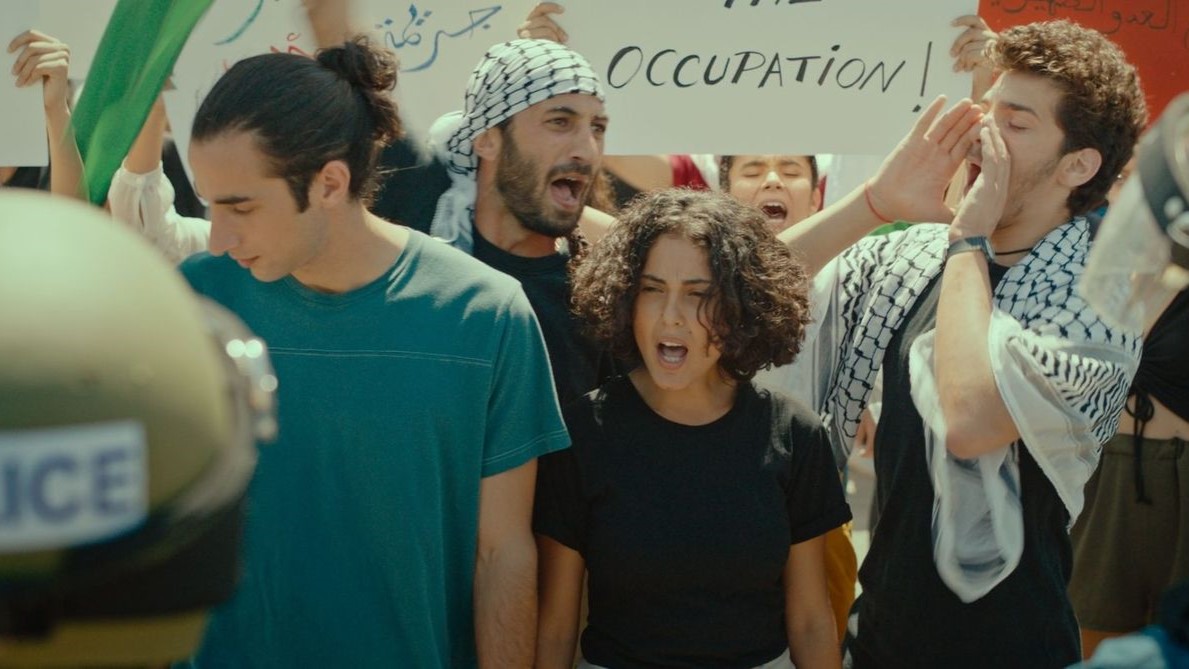 ALAM is an intimate and poignant coming-of-age film from debut Palestinian filmmaker Firas Khoury that explores the complexities of growing up and finding your place in the world while under oppression. Here's my review: cinemasanctum.com/film-review-al…