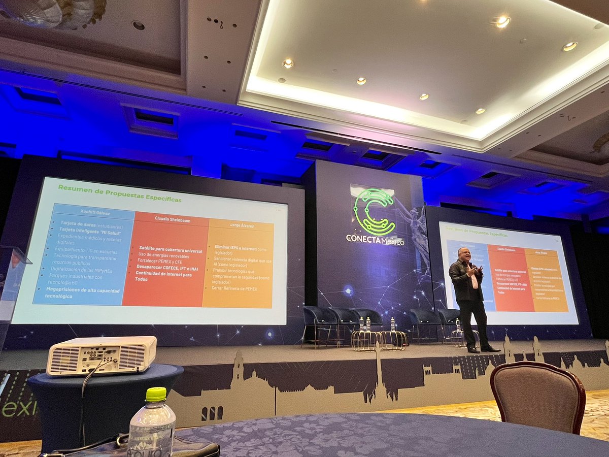 _MarOch's tweet image. En tiempos electorales, @ernestopiedras habla en #ConectaMexico2024 acerca de #Telecomunicaciones y las propuestas políticas de los aspirantes a la Presidencia del país.

@theciu 
Vía @ITMastersMag