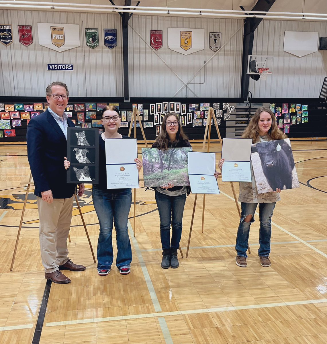 Congratulations to @LitchfieldPS students Ida Gross, Topanga Boyles, and Jori McNeal on their recognition as 2024 Congressional Art Competition honorees!