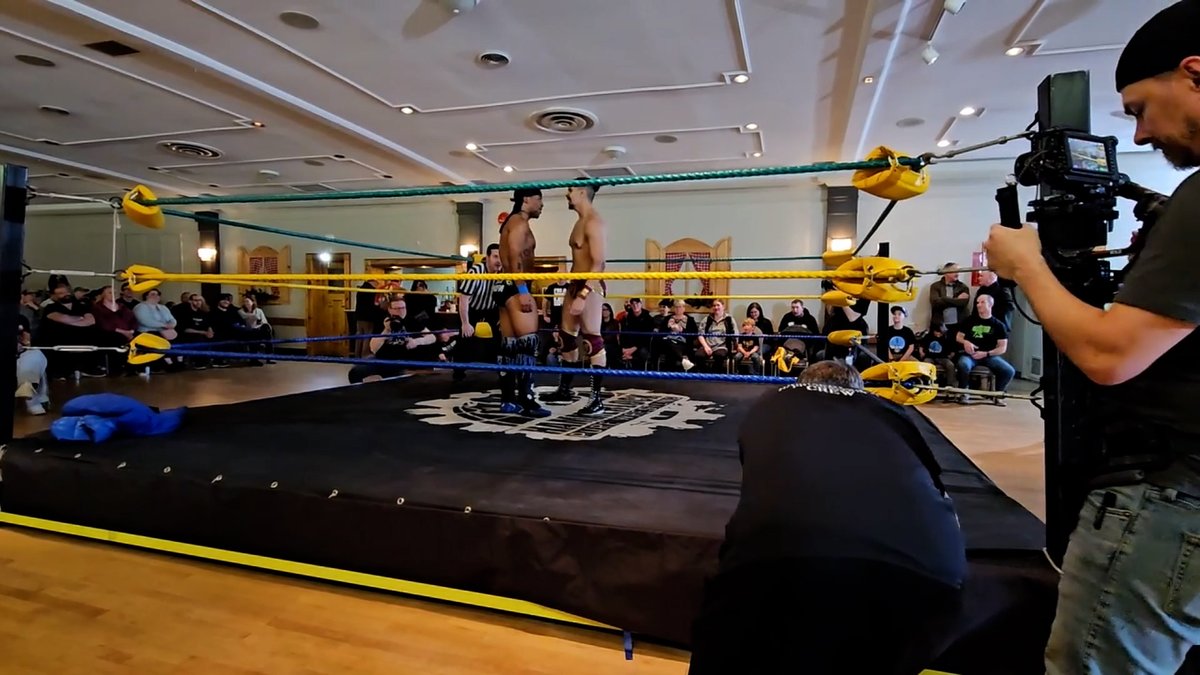 RtvLondon's tweet photo. Tonight on #GoinFor2, the GF2 boys checked out the 
action at the @HammerlockPW event at the German Club of London.
 
Tune in for the highlights with @Goinfor_2 at 6pm on #Rogerstv channel 13 or https://t.co/5D4GmgCN9F

#ldnont https://t.co/fNyuVQByW4