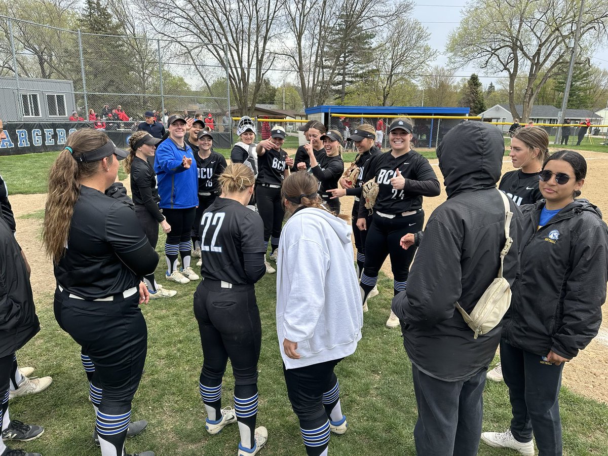 Massive win for <a href="/Cliff_Softball/">Briar Cliff Softball</a> in the last week of <a href="/GPACSports/">Great Plains Athletic Conference</a> regular season

<a href="/bcuchargers/">Briar Cliff Athletics</a> downs #9 <a href="/NWCSoftball/">Northwestern College Softball 🥎</a> 6-4 in Game One of the DH, their first win in the series since 2019