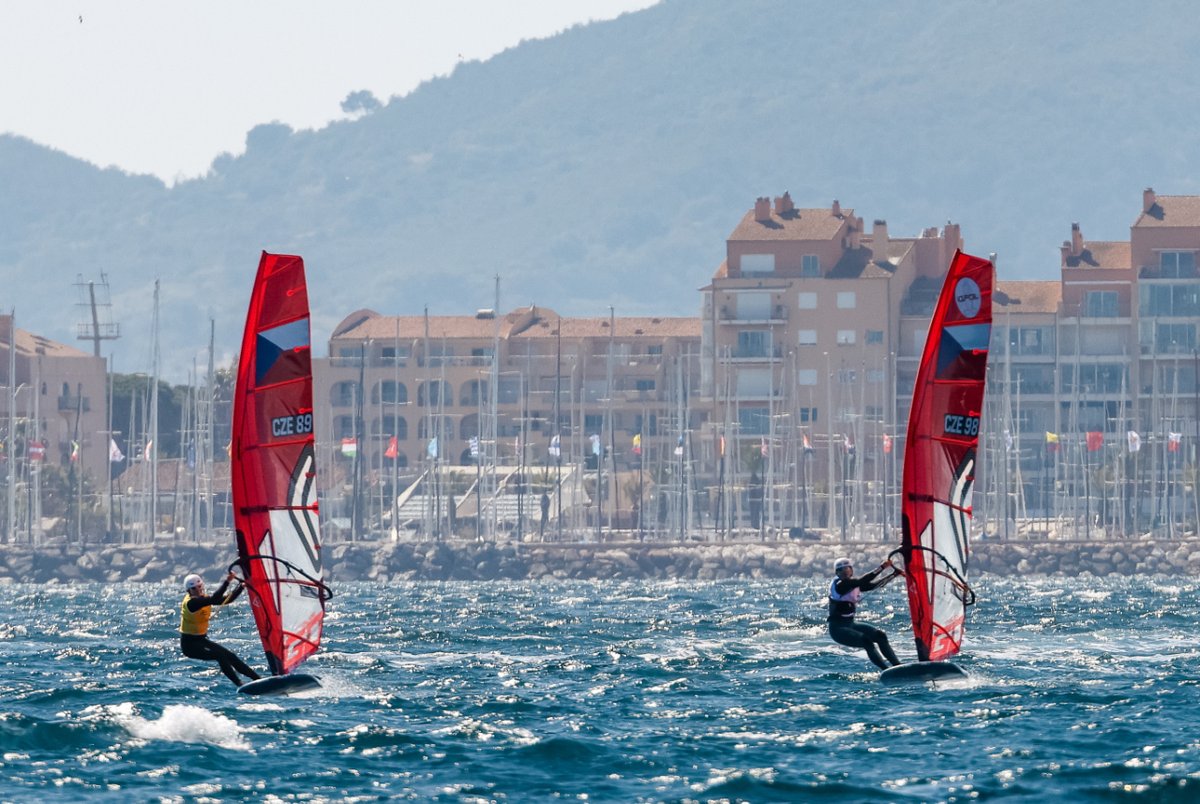 @iqfoil @Paris2024 @Olympics @FFVoile Read the full story 👇🙌
🔗 bit.ly/4aSJE4w

#LastChanceRegatta #Paris2024Sailing #SOF24 #WomensWindsurfing