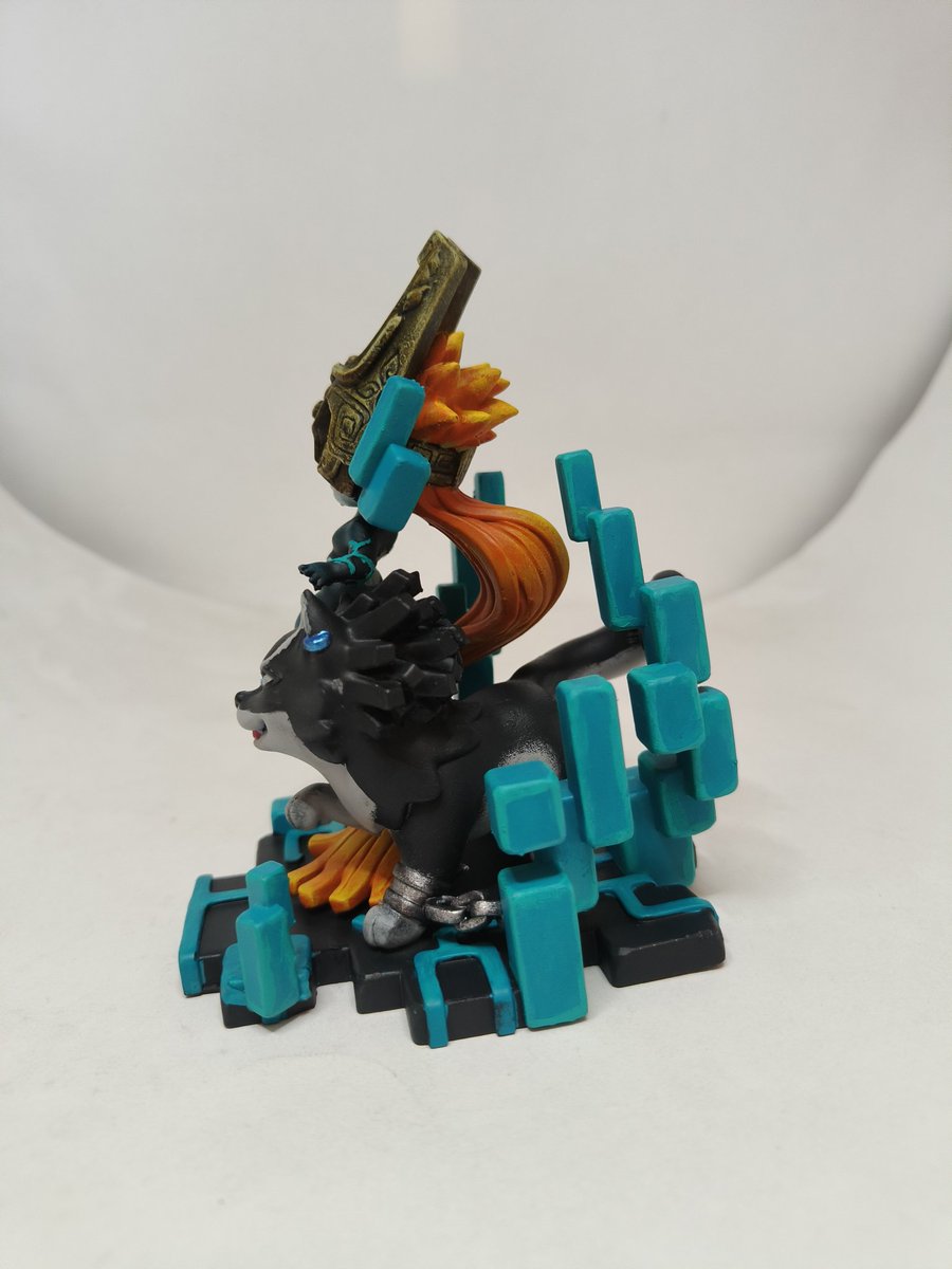 Another figure done, Midna and Wolf link 

#3Dprinting  #painting #figures #Zelda #furryartist #furry