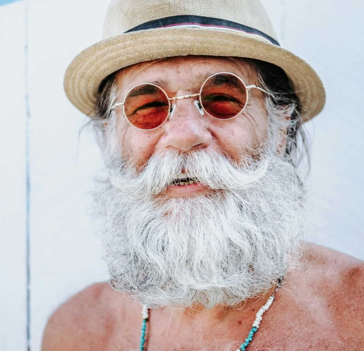 battlefacePlan's tweet image. The days of senior travel consisting solely of sedate day trips is over—and good riddance!

Here's how our grey-haired globetrotters can maximise their fun way into retirement: ow.ly/3wQB50RnMaf

#retirementtravel #seniortravel #traveltips