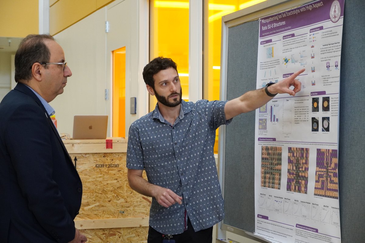 nanostanford's tweet photo. Last Friday, we hosted @KeyvanEsfarjani, @intel's Manufacturing and Supply Chain Executive, at our facilities. He went on a window tour of SNF, engaged with poster presentations by EE241 students and nano@stanford interns, and joined us for a Fireside Chat. 💬 https://t.co/bbiTHGtGfM