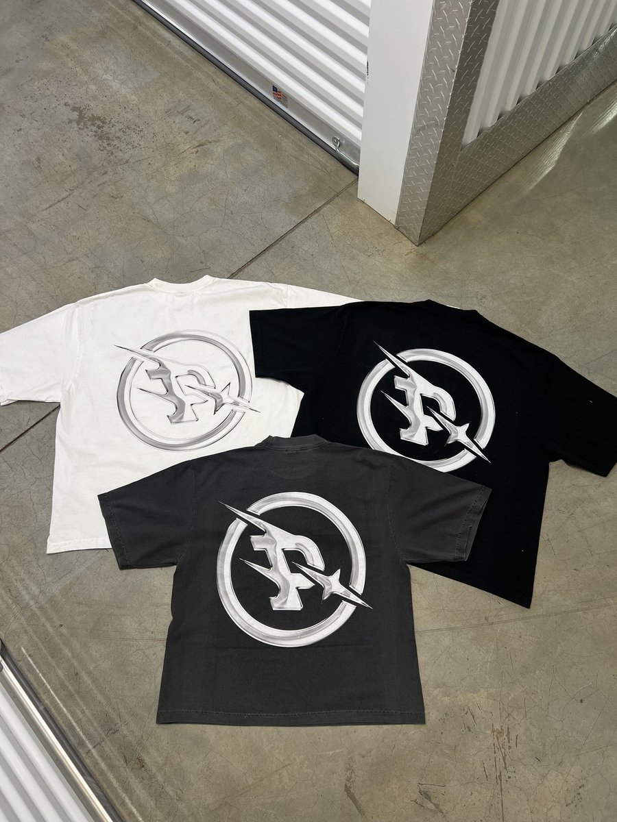 MotionBoyCarter's tweet photo. @parsec_official on IG , drops are otw don’t miss it ❤️‍🔥❤️‍🔥🔥🔥 y’all fw it ? https://t.co/8Pbmt7BFoX