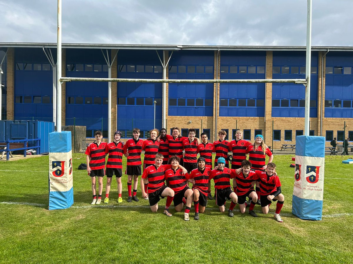 An incredible performance by our Year 9 rugby team this afternoon who won 40-7 against St Joseph’s which takes them all the way to the Newport School’s Cup Final 🎉⭐️🏉 #ROUGEMONTPROUD