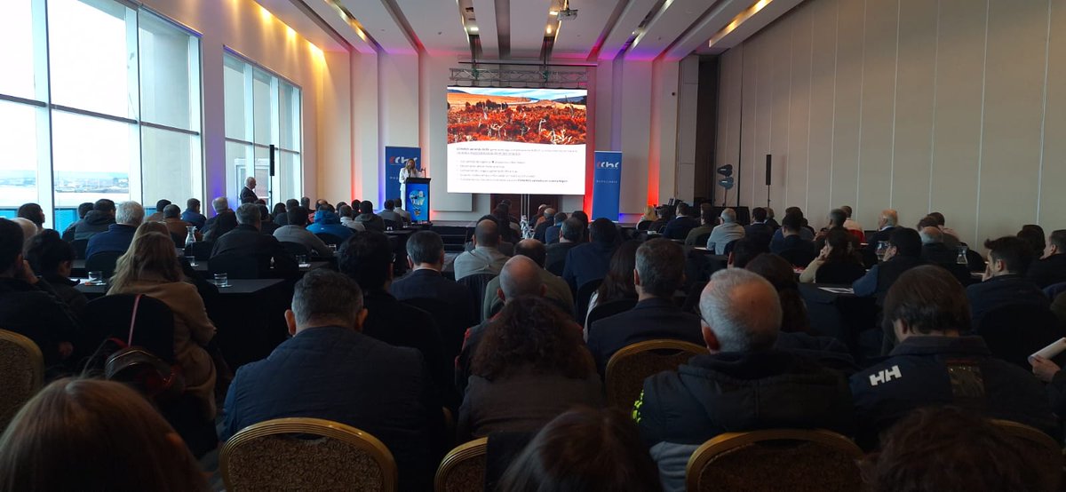 EnergiaMag's tweet photo. ⚡️ Esta jornada, el seremi de Energía de #Magallanes, Sergio Cuitiño, participa, junto a actores de la academia, el sector privado, el público y la sociedad civil, en el encuentro organizado por la @CChCPArenas, "Proyectos de Energía: oportunidades para el desarrollo regional". https://t.co/1rqQwqY2Tj