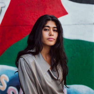 Rima Hassan @RimaHas Total soutien aux étudiants et aux étudiantes de Sciences Po qui se soulèvent pour dénoncer le génocide à Gaza et la criminalisation des voix en soutien à la cause palestinienne. Vous êtes du bon côté de l’histoire.
