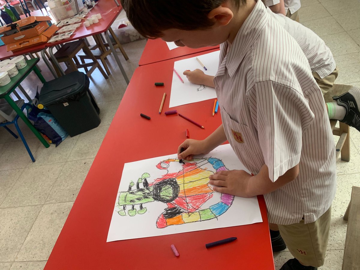 VHPrimary's tweet photo. Year 2 are exploring Famous People this term, so we looked at two musicians. These two love composing songs using their guitars (Ed and Taylor of course)We had a great time exploring colours associated to how music makes us feel.
#VHPS #VHPSLittleThings #BSO #BSME #KHDA https://t.co/bUp603ShzT