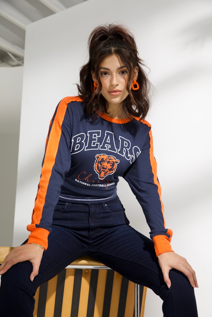 Today's the day! 🗣️ Who do you think the @chicagobears will take with the No. 1 overall draft pick? #2024nfldraft P.S. We know you wanna slay all day in #WEARbyEA. Shop the look online @fanatics. l8r.it/l62v #wearbyea #nfldraft #ootd