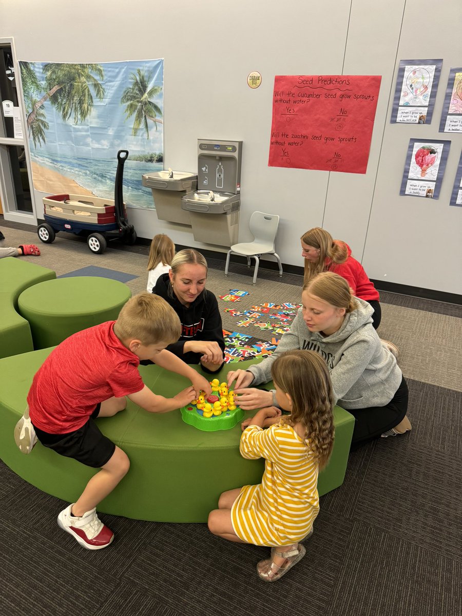 ladycatssball's tweet photo. Visited the Grandview Gator preschool kids today! We got to paint, work on spelling &amp; put together puzzles! Thanks for having us Grandview Elementary!  🐊🥎 https://t.co/4YHLHOhDpS