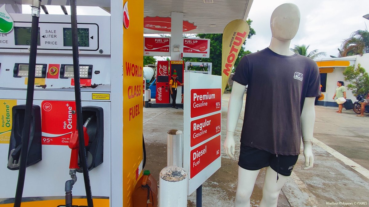 Travel Life Therapy: This maniquin at my local gas station is not for sale, nor does it do anything useful: Moalboal, Philippines #ThePhotoHour #photography #bantayanisland #bantayan #photooftheday #Useless #MentalHealth #thursdayvibes #StormHour #maniquin #ineededhelp #wtf