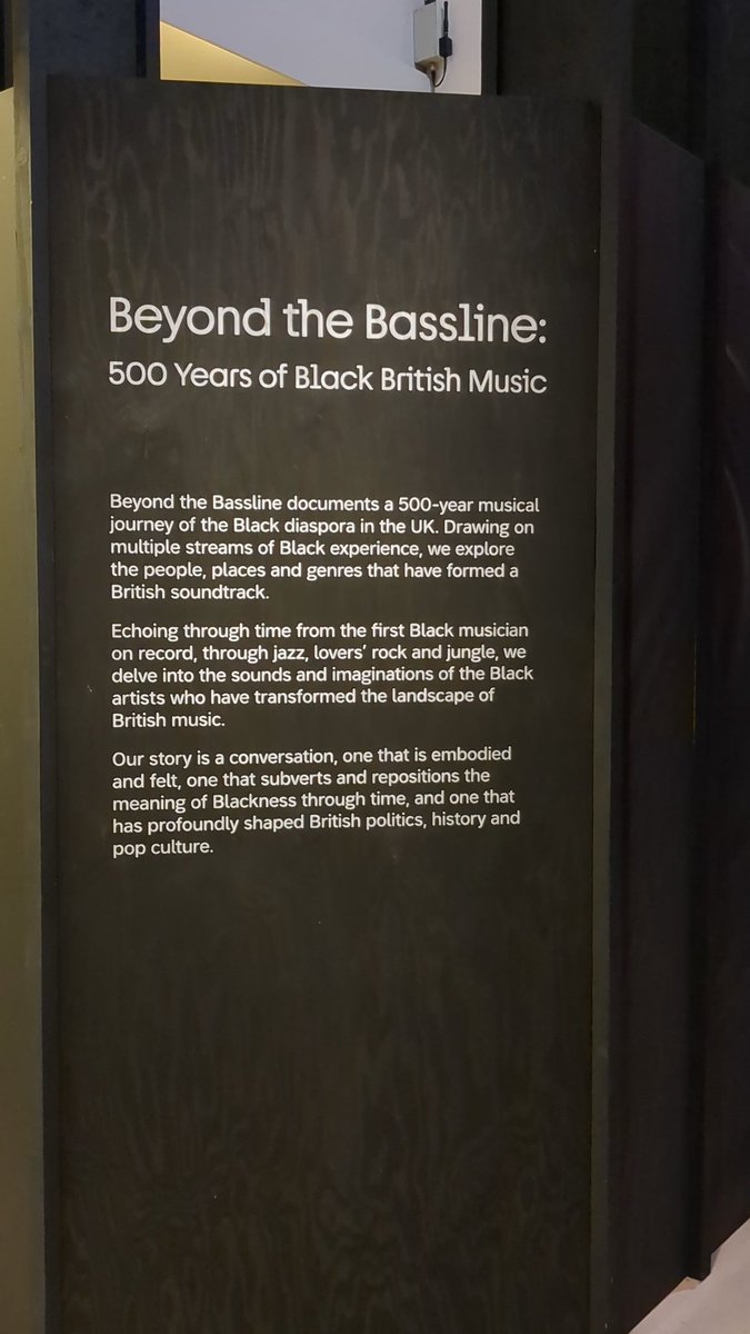😁 I attended the press preview of the new @britishlibrary exhibition #beyondthebassline 🎶🎤 about Black British #music 🎧