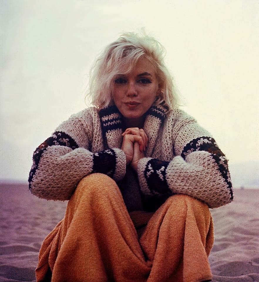TimeTriping's tweet photo. @fasc1nate The last known photograph of Marilyn Monroe https://t.co/fenQbUbFSq