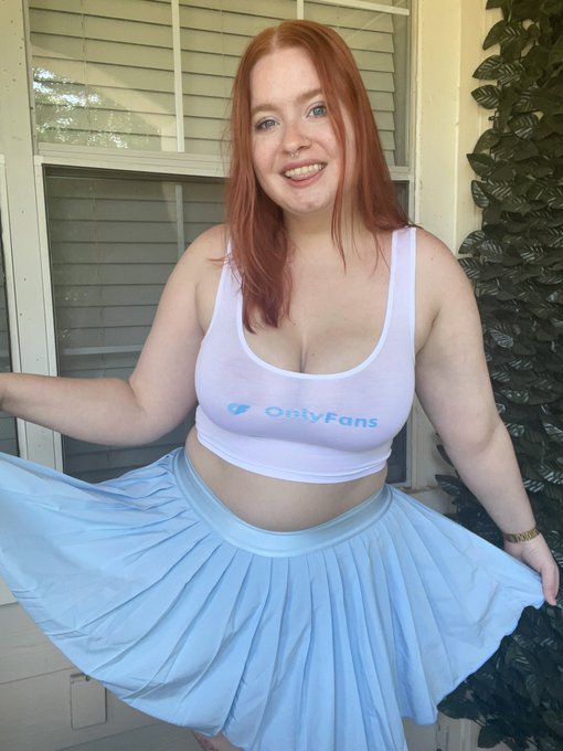 Oops&hellip; can you see my nipples? https://t.co/HHNI2NP0pm<a href="/tag/smokingfetish"class="tags"><span>#smokingfetish</span></a>