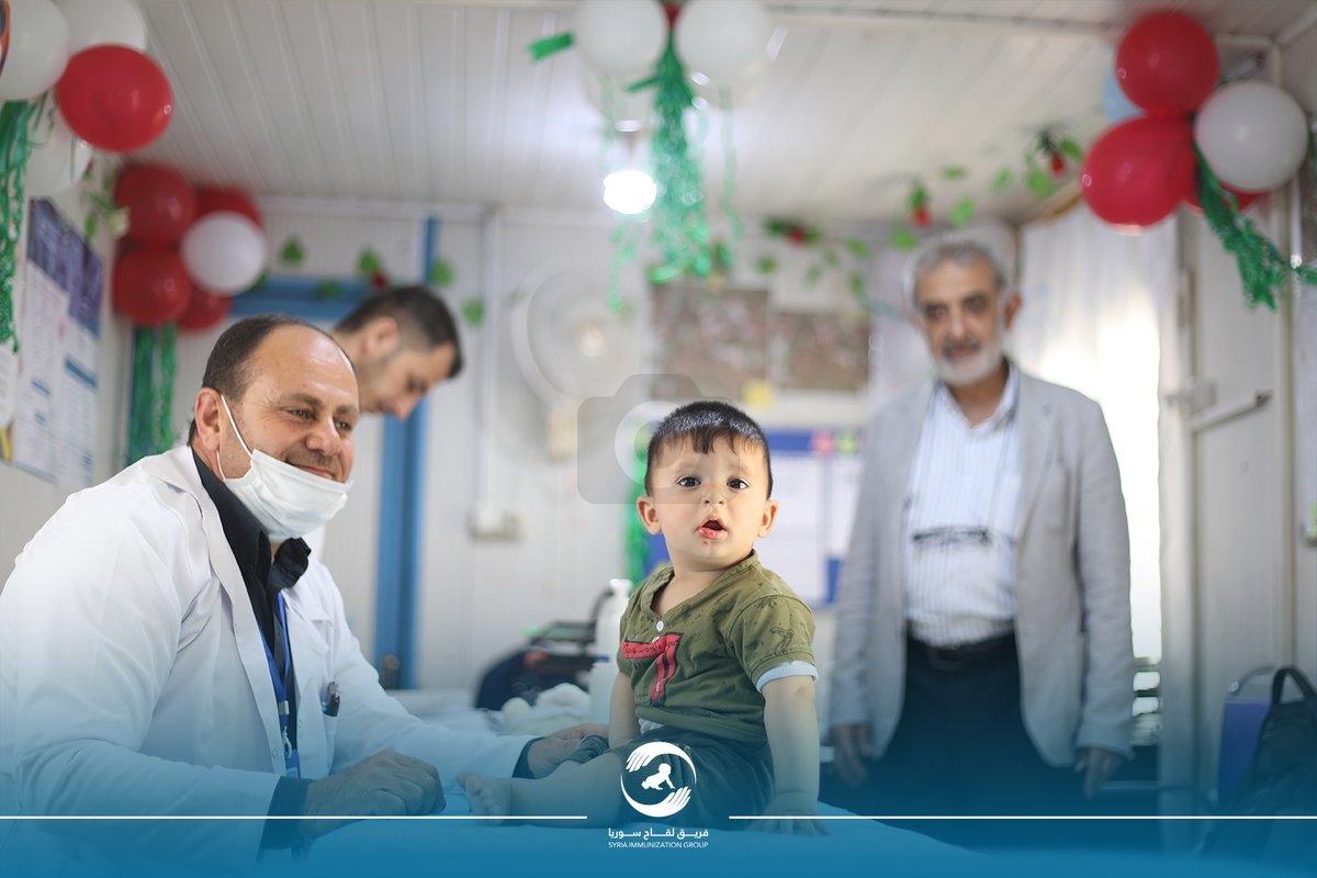 SIG_Syria's tweet photo. مع مرور 50 عاماً على بدء برنامج التلقيح الموسع، نظم فريق لقاح سوريا احتفالية بمناسبة "أسبوع التلقيح العالمي"، حيث أكد على أهمية توفير اللقاحات لجميع الأطفال مما يمنحهم فرصة البقاء على الحياة واستمرار نموهم 📷
#فريق_لقاح_سوريا https://t.co/vxBtwKMvJ9