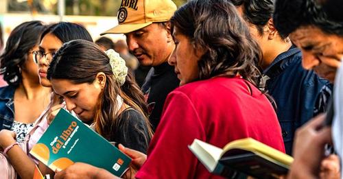 #SectorEditorial 🇵🇪 || El Gobierno Peruano aprobó el reglamento de la Ley del libro, entre los beneficios se encuentra la eliminación del IGV (Impuesto General a las Ventas) para la importación y venta de libros electrónicos en aquel país.   

+Info: publishnews.es/reglamento-ley…