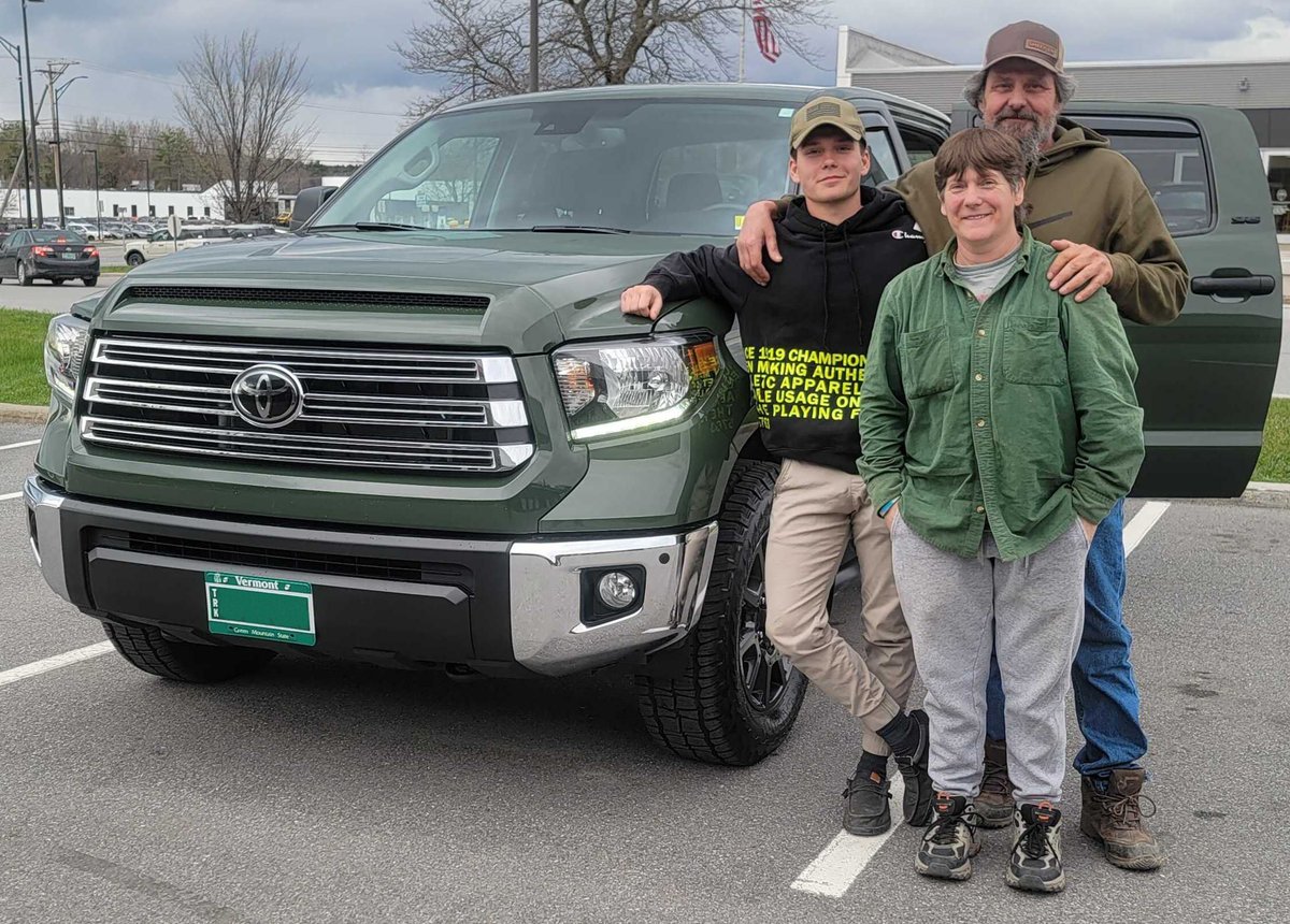 HeritageToyota's tweet photo. Happy #NewTruckDay to Devan! He celebrated by taking home this fully-loaded 2024 @Toyota Tundra Trail Edition, thanks to some help from Adam Safford - Congrats!
Learn more about Adam & check out his reviews on @DealerRater: https://t.co/Chlx3ITH91
#Toyota #LetsGoPlaces #HTeam https://t.co/QDriqUaW5C