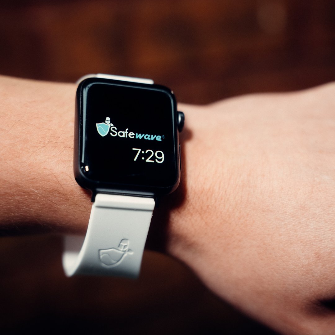 MainStCincy's tweet photo. Meet #MSVActivator @safewavetech!
Safewave is working to enhance the safety and quality of life for individuals who are deaf, experiencing hearing loss, or caring for a loved one through wearable technology.
Head to https://t.co/3lyczvirP7 to learn more.
#ActivatorFridays https://t.co/OOeAh49Bzf