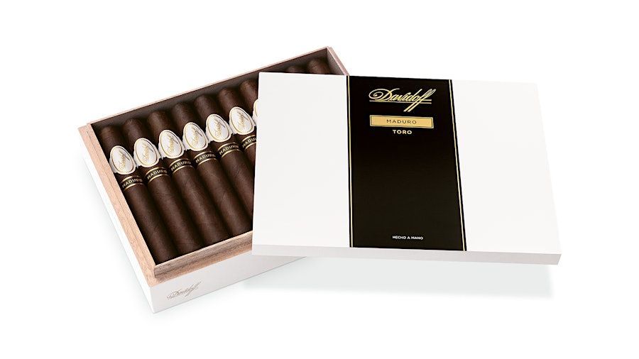 Davidoff Maduro has made a comeback. The dark, discontinued Dominican cigar has returned, only this time with a different blend, particularly in regards to the binder and wrapper tobaccos. bit.ly/3JCZUL3 #cigaraficionado #davidoffmaduro
