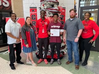 Congratulations to Hugh Rolls for being recognized as a Scholar Champion for Male Track and Field. Thank you to our sponsors: Dilly Letter Jackets and <a href="/GameOne_USA/">Game One</a> 
⁦<a href="/SFAHS_Bulldogs/">Austin High School</a>⁩ ⁦<a href="/AHSBulldogTrack/">FB Austin Track & Field</a>⁩