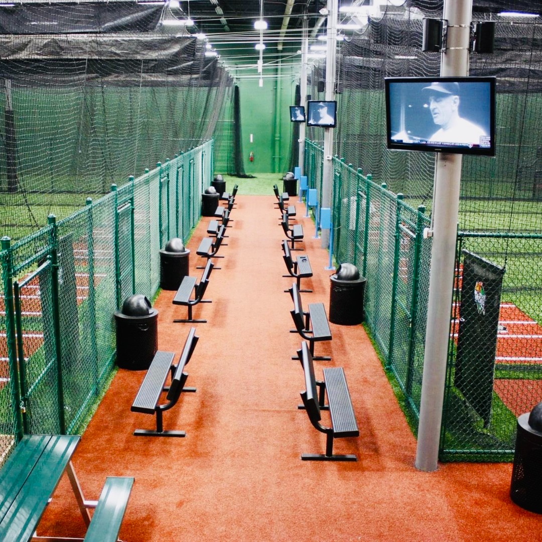 With rain in the forecast, be sure to get your cages booked! Call us at 214-383-4489 to reserve yours today. #ItsWhereThePlayersGo #RainyDayCages #IndoorTraining