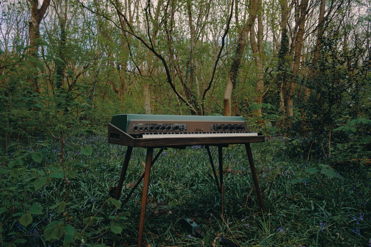 rhodesofficial2's tweet photo. Secure your Rhodes MK8 Earth Edition Today! At 21:00 BST / 16:00 EST, be on the Earth Edition page to grab one of 50 exclusive pianos.
https://t.co/uCzi3XUTvA
#rhodes #rhodespiano #rhodesmk8 #rhodesmk8earthedition #rhodesmk8ee #earthedition https://t.co/sh99vjzhTu