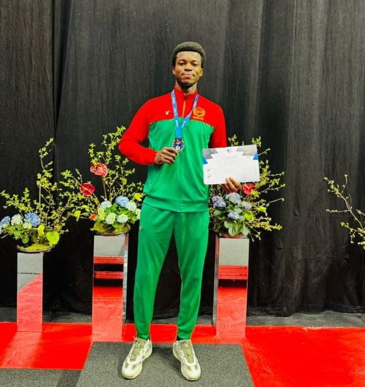 #BurkinaFaso #Faysal_Sawadogo remporte la médaille d'or dans la catégorie des moins de 80 kg au tournoi international d’#Estonie à #Tullin. Il a battu l’#Egyptien, #Seif_Hussein numéro 2 mondial en finale. Le cap est mis sur les #JO_Paris 2024.#Lwili