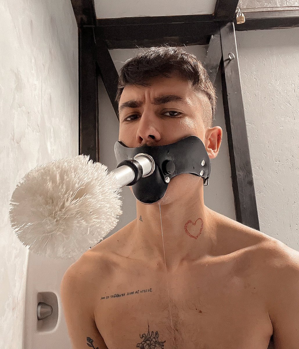 axelrubberax's tweet photo. Im drooling Sir https://t.co/OADbcf32XD