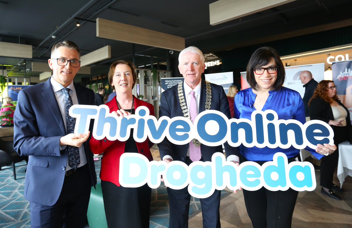 We were delighted to be in Drogheda today for the Thrive Online pop-up event with @DroghedaChamber 🙌 It was a great pleasure to help raise awareness of all things digital and how local companies can progress their businesses by developing a vibrant online presence 💻📲