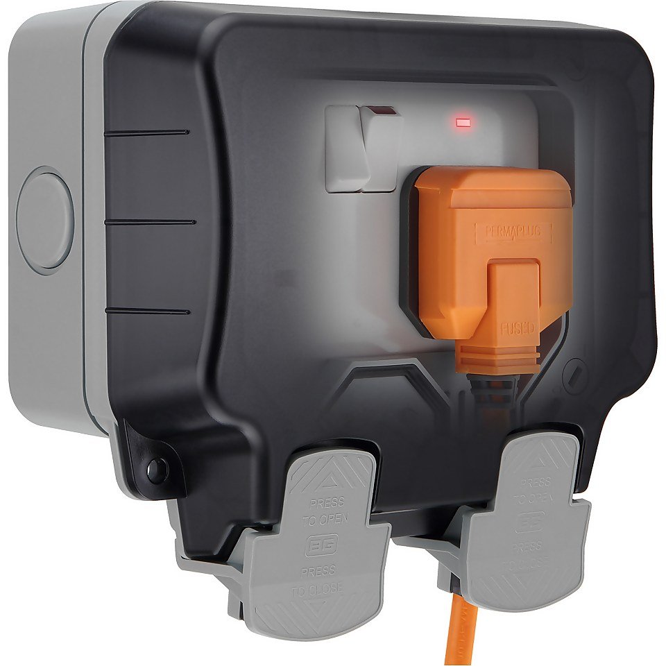 🔌 BG Twin 13A Weatherproof Switched Socket now £8.07 using code SAVE15 (was £9.50) at Homebase: stock-checker.com/deals/bg-twin-…