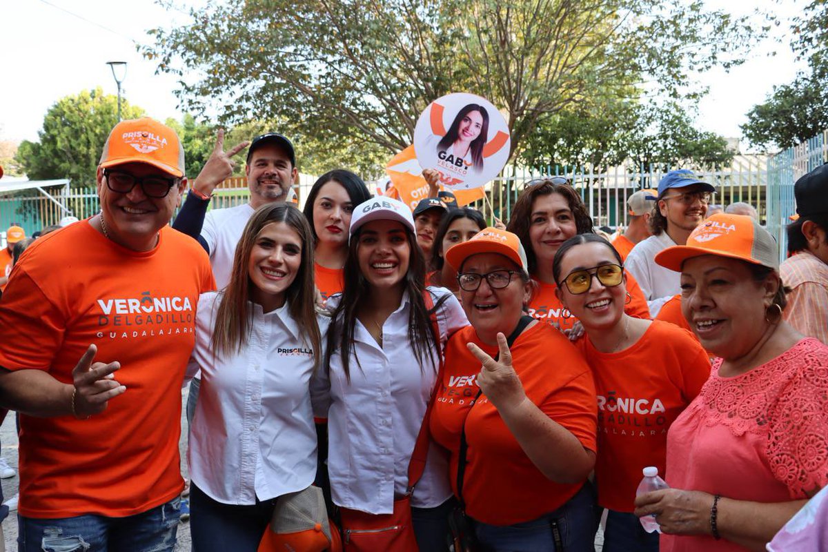 El día de ayer estuvimos recorriendo el Tianguis San Judas de Colinas de la Normal y, más tarde, nos pasamos a la Zona Industrial Sur 🙌🏼🧡 Ustedes, que nos reciben con tan buena actitud y nos regalan sus palabras de apoyo y muestras de cariño, son la parte más importante de…