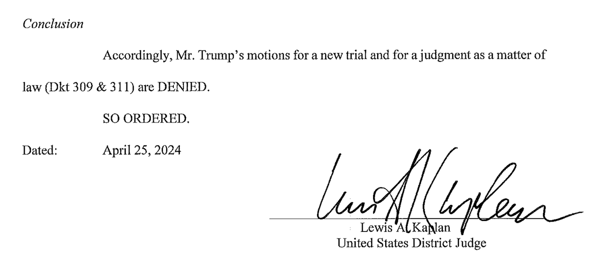 KlasfeldReports's tweet image. Breaking

Trump LOSES his bid for a new trial or a judgment overturning the more than $80 million verdict for E. Jean Carroll in the second trial. 

Ruling storage.courtlistener.com/recap/gov.usco…