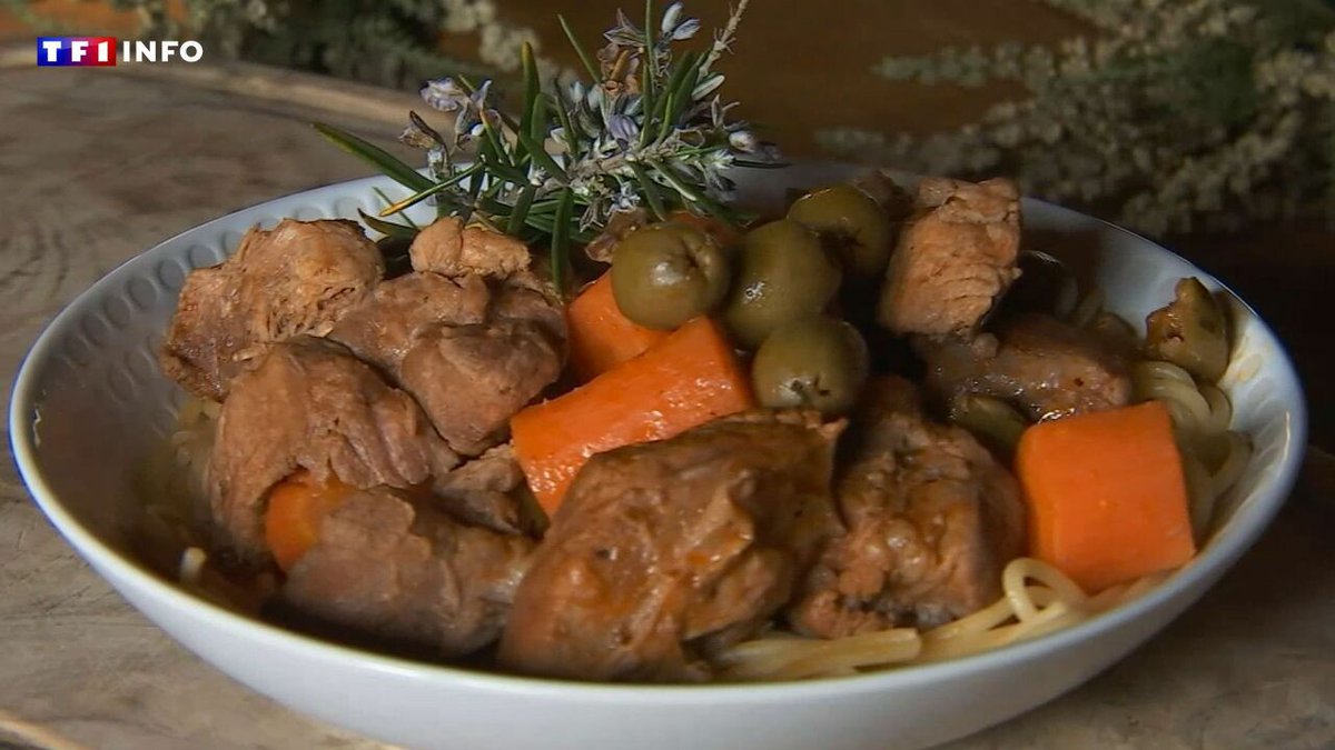 Bon et pas cher : la recette traditionnelle du veau aux olives ➡️ l.tf1info.fr/BAY