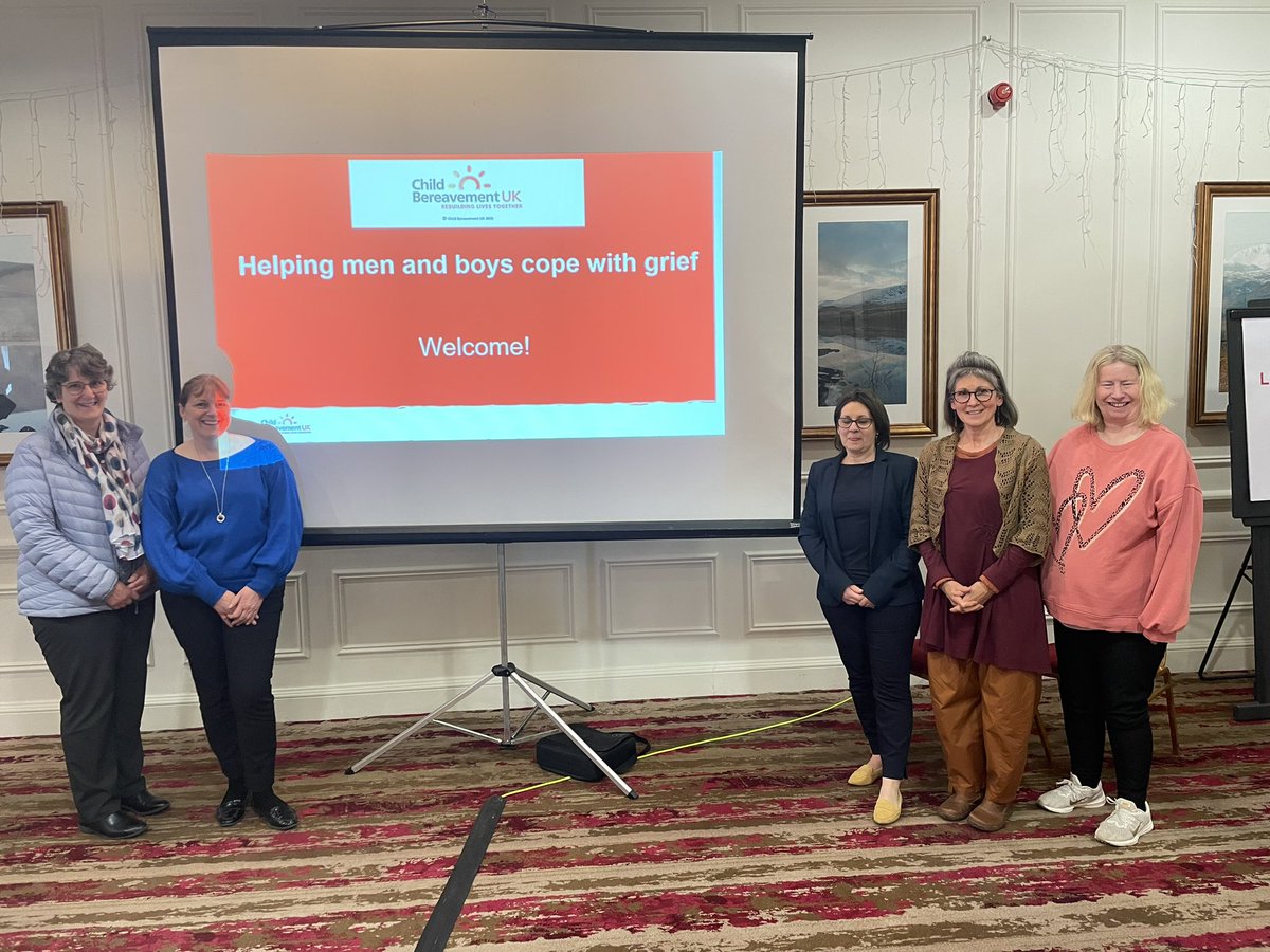 Today 2 befrienders from Aberdeen and 1 from Moray Sands attended a study day run by @CBUK_Scot It was a very informative day on how to help support men cope with grief. We were joined by 2 bereavement midwifes @NHSGrampian Sands provided them with funding to attend.