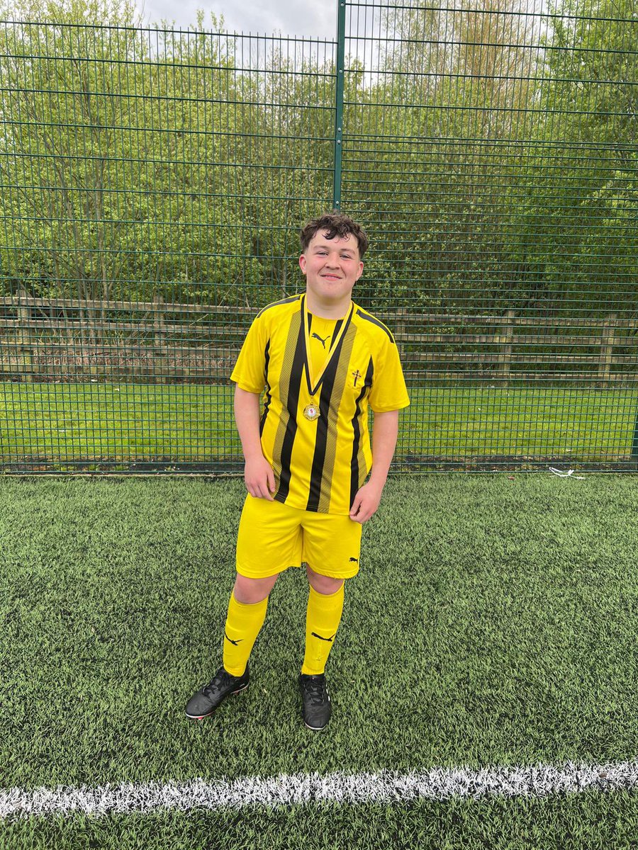 A massive Congratulations to the Year 9 football team who became Salford Schools Champions tonight thanks to a 3-1 victory over Swinton. MoTM performance from Louie-Jay! We are so proud of you! @AllHallowsRC #TheAllHallowsWay