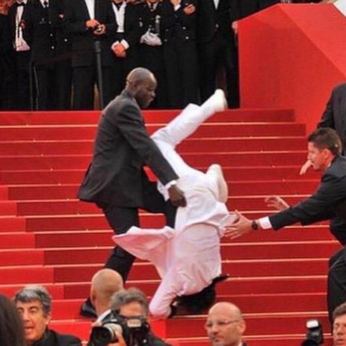 can someone please draw gortash falling down the stairs like jason derulo did at the met gala in 2015