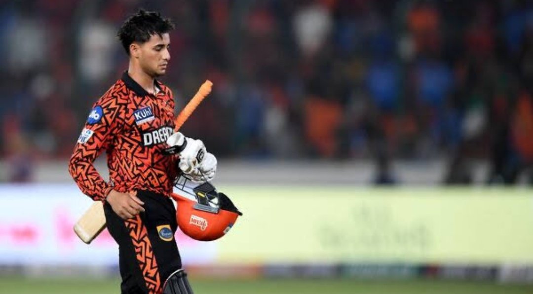 Abhishek Sharma dismissed for 31 runs from 13 balls, he continues to give cracking start for SRH. 🔥