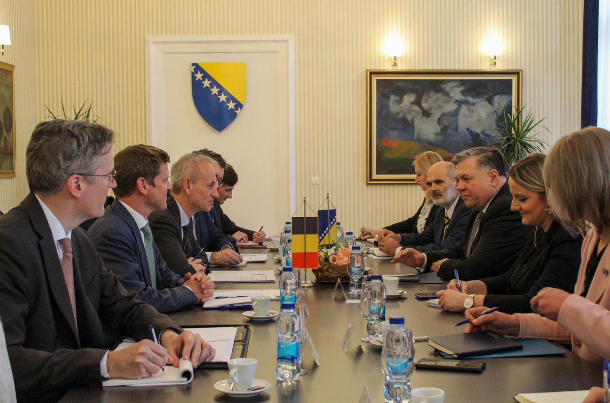 Today at bilateral consultations with representatives from @BelgiumMFA.We thanked our prominent friends for their support on our 🇪🇺 path and informed them about the preparations for the negotiation process after yesterday's first introductory meeting in Brussels🇧🇦🤝🏻🇧🇪 @mfa_bih