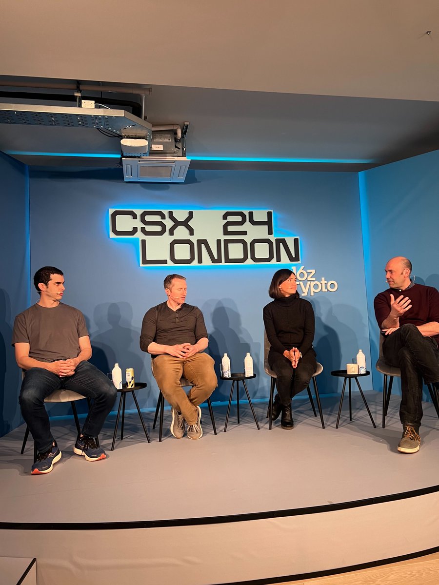 1/ CSX London Week 4 was a banger! We kicked off the morning by exploring the bleeding edge of Incentives and Cryptography with @Tim_Roughgarden, @skominers, @PGarimidi, @lera_banda, @josephbonneau & @SuccinctJT.