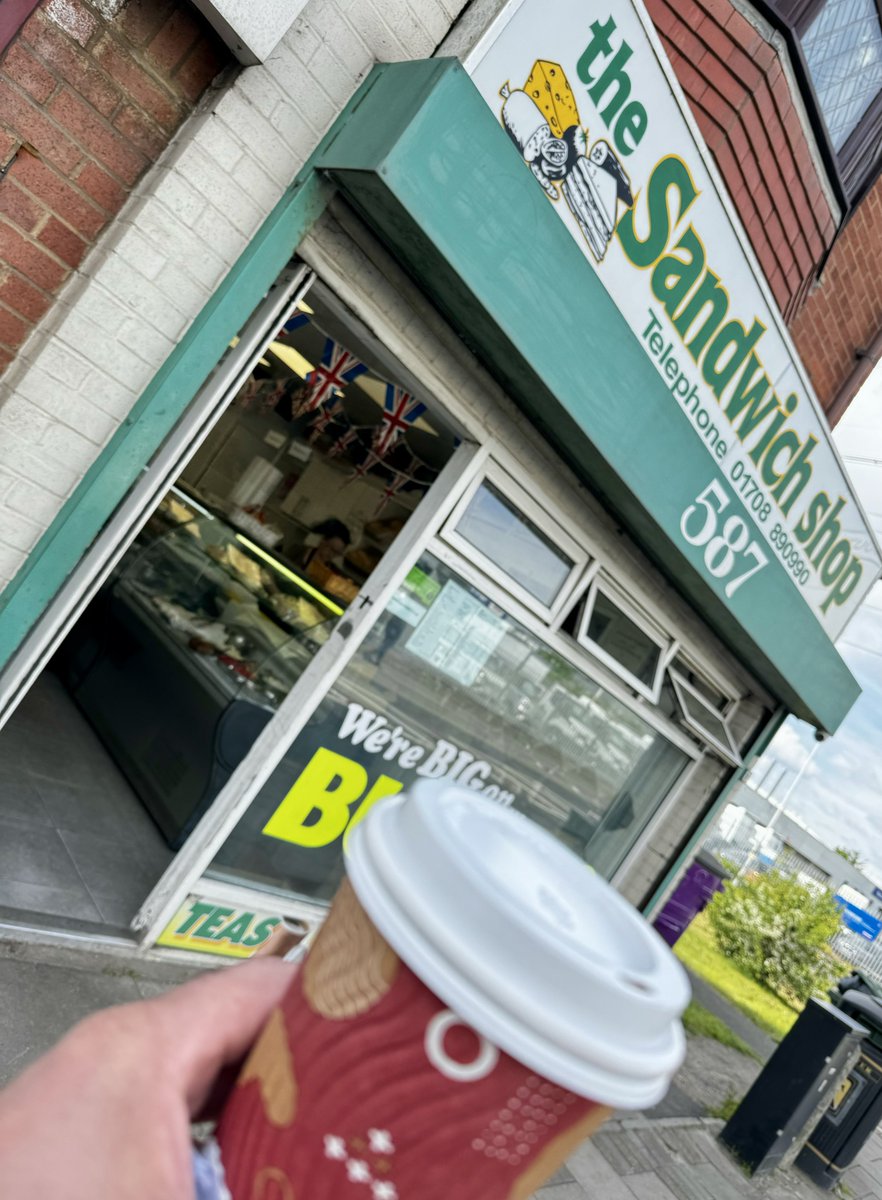 #ISupportSmallBusinesses

the Sandwich Shop on London Road in #WestThurrock. 

#EatLocal #DrinkLocal #BuyLocal