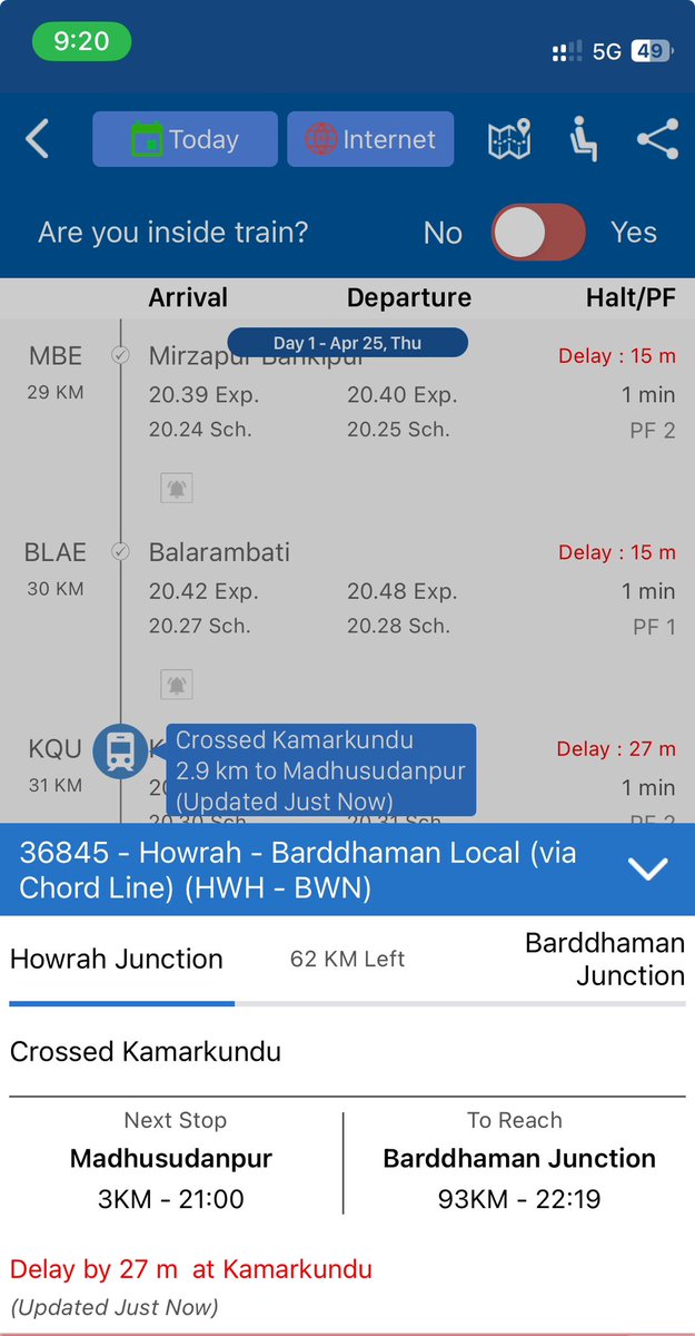 itsarin3's tweet photo. Passenger Tain Halting at Kamarkundu station has become a daily thing. Station management has no concerns over this. When asked why the train kept on halt while the 4th UP Line is free they said, “We are just following orders”

Putting daily commuters in agony is the SOP of Rly? https://t.co/r4HCt0F4aJ