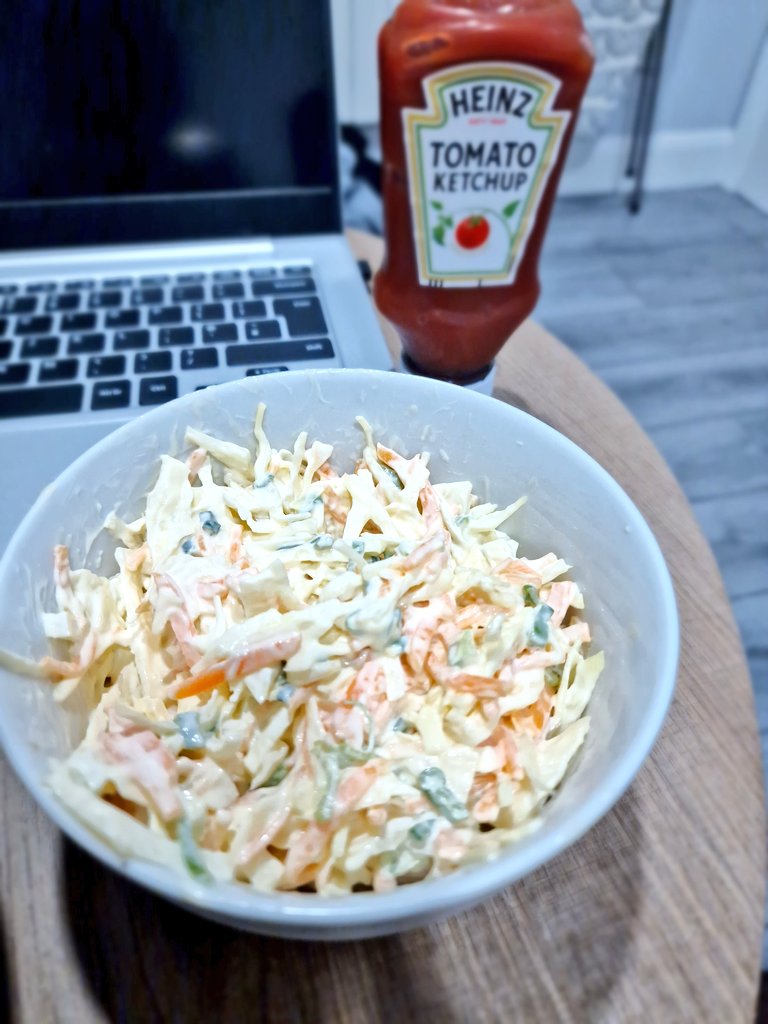 So you recommended and i listened... Today there is coleslaw on the side lol