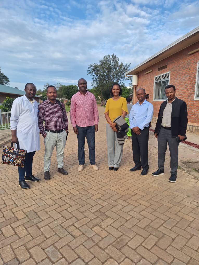 On 24th Nyagatare Hospital welcomed 3 faculty members from RSOG under the project “ Expanding the obstetrics and Gynecology Residency Training Program in level two Teaching Hospitals” These new members consist of 2 Obstetrician & Gynaecologists and 1 Paediatrician.