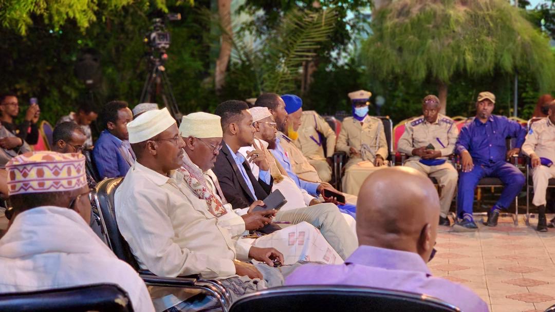 SomaliaPdrc's tweet photo. Tonight's at PDRC Community and Police Force Forum is set to begin at PDRC headquarters. @Plpoliceforce https://t.co/qckfenoJw6
