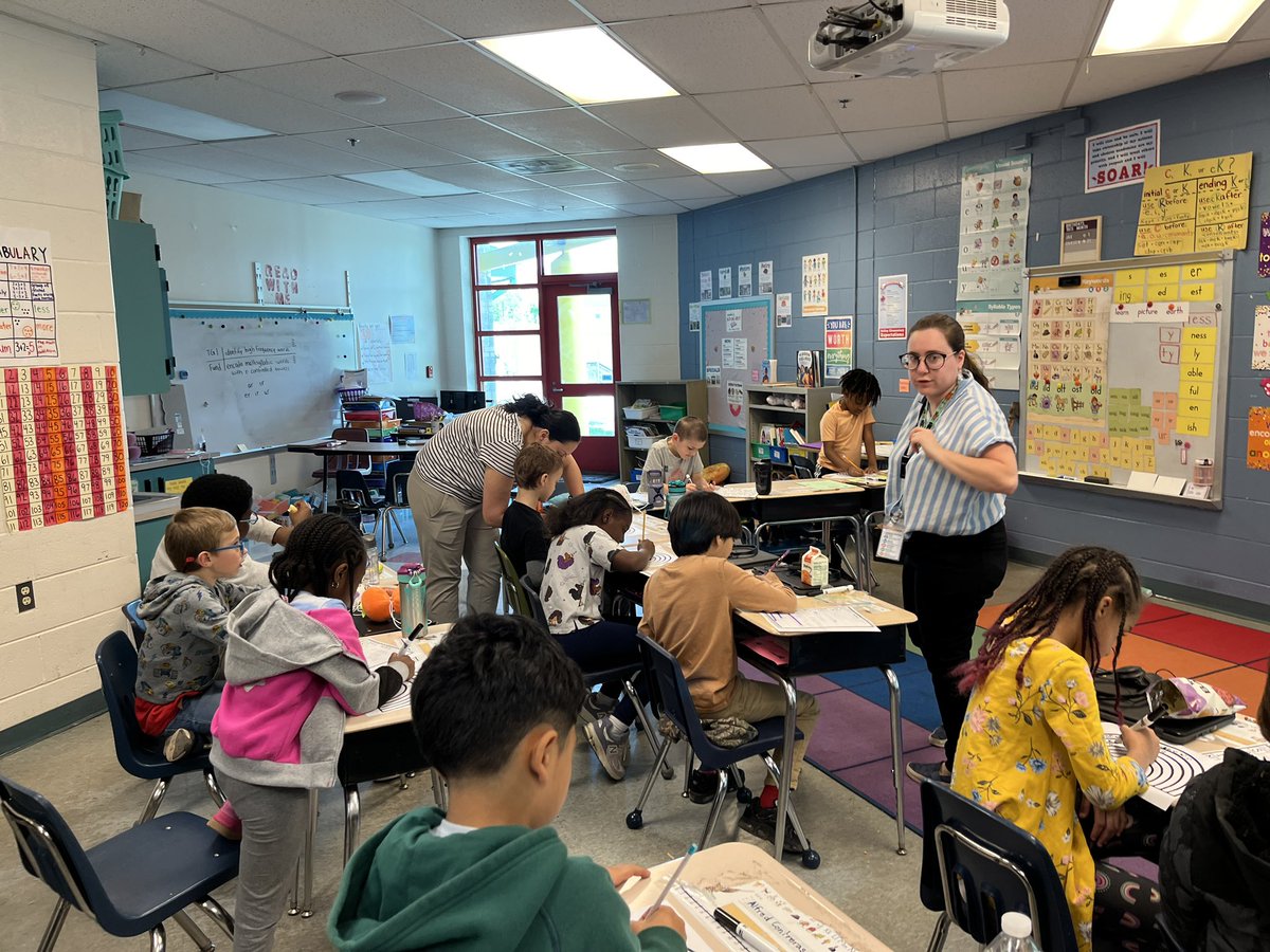 SolleyAACPS's tweet photo. Our #aacpsawesome second graders in Ms. Amodeis class are writing an acrostic poem about spring! 🌈 https://t.co/I0nf6WSXWJ