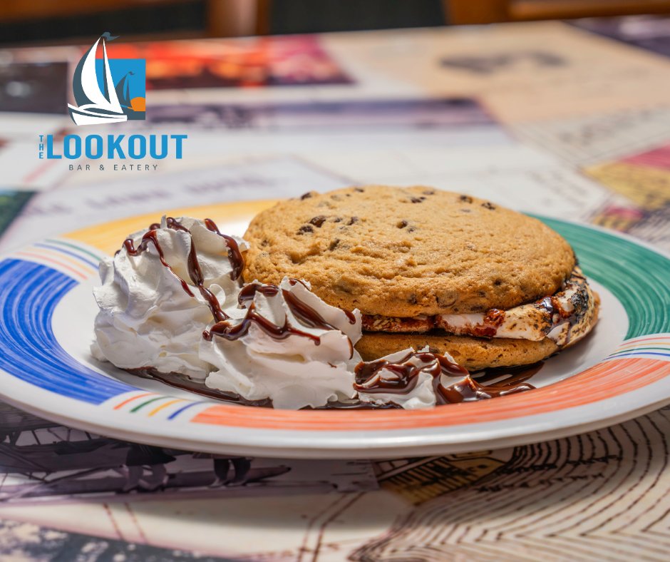 Come in and try the Toasted Marshmallow and Chocolate Chip Cookie Sandwich at The Lookout. Each bite combines gooey marshmallow with rich chocolate chips, all sandwiched between freshly baked cookies. 

#LookoutEatery #SweetImpact #CharityCheck #RestaurantWeek