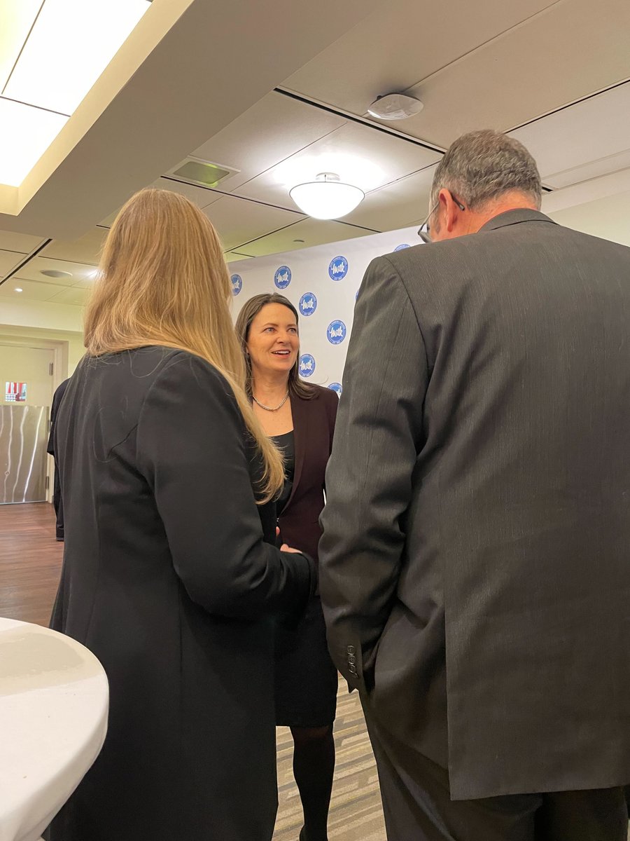 Great time meeting representatives from @OntarioDairy, and speaking at their lobby day reception yesterday. We're proud of our dairy producers in Ontario, the delicious products they produce, and the hard work they do to put food on our tables. #GotMilk